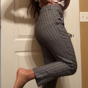 SOLD ‼️ DO NOT BUY‼️NWT HOLLISTER TAPER PANTS